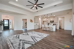 268 Whitetail Ln, Victoria, TX 77905 - Photo 8