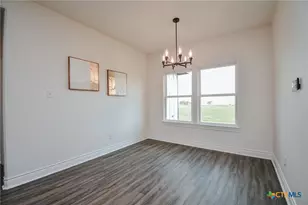 268 Whitetail Ln, Victoria, TX 77905 - Photo 16