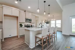268 Whitetail Ln, Victoria, TX 77905 - Photo 10
