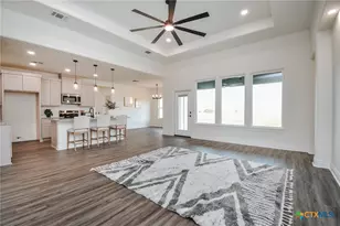 268 Whitetail Ln, Victoria, TX 77905 - Photo 6