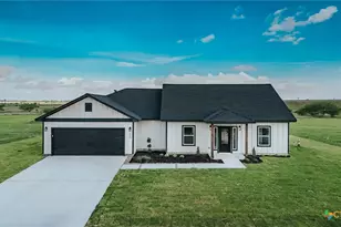 268 Whitetail Ln, Victoria, TX 77905 - Photo 1