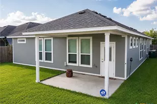 339 Brushy Creek, Victoria, TX 77904 - Photo 16