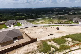 702 Bobby Lou Ln, Copperas Cove, TX 76522 - Photo 4