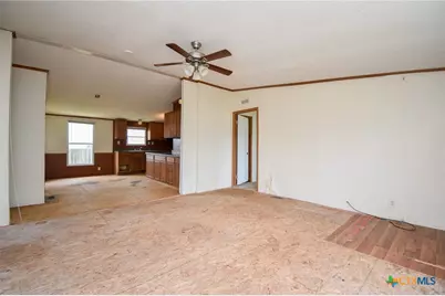 811 E Mesquite Lane, Victoria, TX 77901 - Photo 4