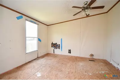 811 E Mesquite Lane, Victoria, TX 77901 - Photo 8