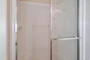 807 E Mesquite Ln, Victoria, TX 77901 - Photo 22