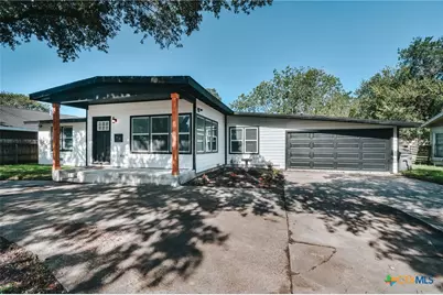 2605 N Ben Jordan Street, Victoria, TX 77901 - Photo 2