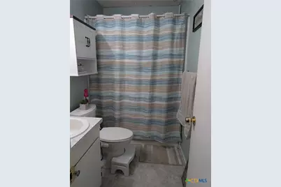 775 Short Avenue, Seguin, TX 78155 - Photo 6