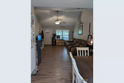 775 Short Avenue, Seguin, TX 78155 - Photo 2