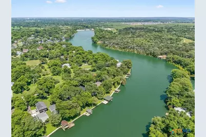524 Turtle Lane, Seguin, TX 78155 - Photo 10