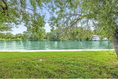524 Turtle Lane, Seguin, TX 78155 - Photo 8
