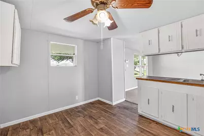 1619 Seydler Street, Gonzales, TX 78629 - Photo 6