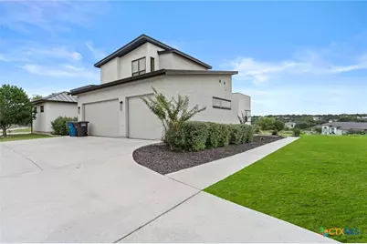 1347 Bordeaux Lane, New Braunfels, TX 78132 - Photo 2