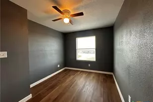 725 Hard Luck Rd, Marion, TX 78124 - Photo 8