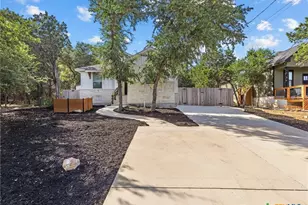 1463 Bonnyview Dr, Canyon Lake, TX 78133 - Photo 2