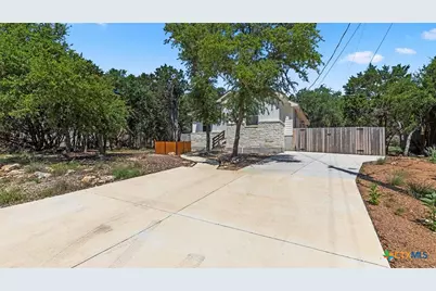 1463 Bonnyview Drive, Canyon Lake, TX 78133 - Photo 2