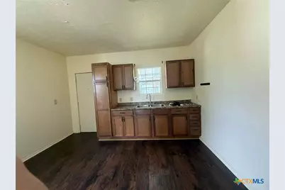 3003 Morgan Drive, Victoria, TX 77901 - Photo 8