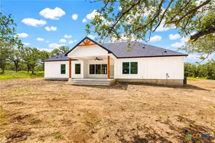 315 Post Oak St, Gonzales, TX 78629 - Photo 28