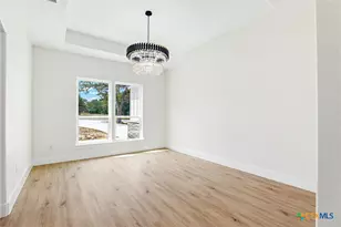 315 Post Oak St, Gonzales, TX 78629 - Photo 4