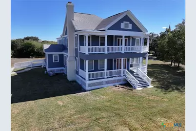 909 Power Street, Refugio, TX 78377 - Photo 8