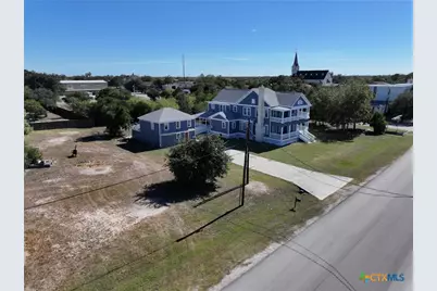 909 Power Street, Refugio, TX 78377 - Photo 2