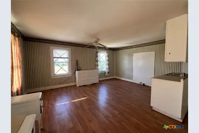 909 Power Street, Refugio, TX 78377 - Photo 46