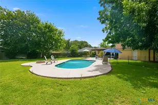 202 Nottingham Dr, Victoria, TX 77904 - Photo 28