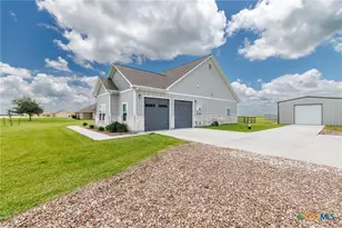 3113 Fm 2615, Victoria, TX 77905 - Photo 32