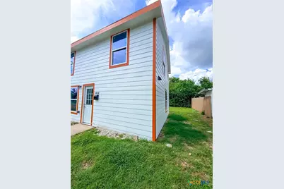 1404 W Ave E - B, Temple, TX 76501 - Photo 2