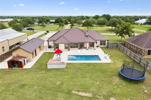 324 Kimbrough Rd, Seguin, TX 78155 - Photo 2