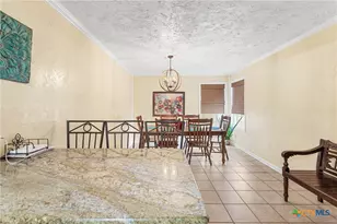 209 Sunset Dr, Edna, TX 77957 - Photo 18