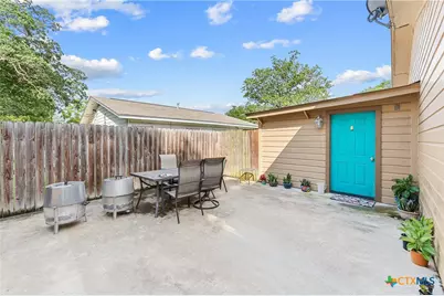 209 Sunset Drive, Edna, TX 77957 - Photo 28