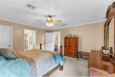 209 Sunset Drive, Edna, TX 77957 - Photo 8