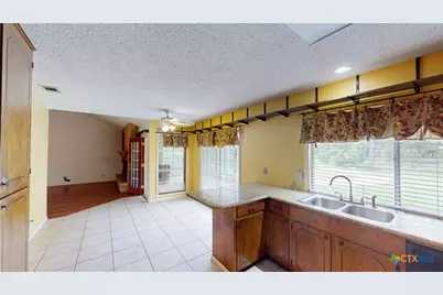 605 Broadmoor Street, Victoria, TX 77904 - Photo 8