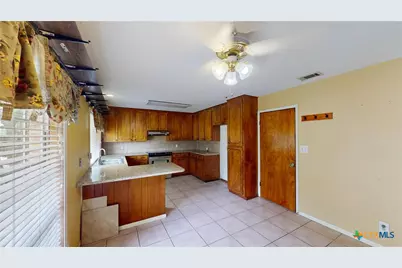 605 Broadmoor Street, Victoria, TX 77904 - Photo 10