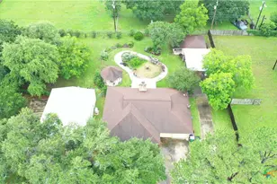 605 Broadmoor St, Victoria, TX 77904 - Photo 1