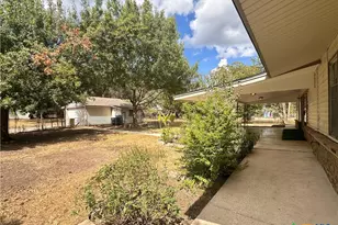 726 W San Antonio St, San Marcos, TX 78666 - Photo 30