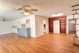 726 W San Antonio St, San Marcos, TX 78666 - Photo 2