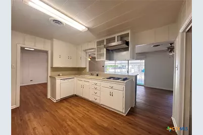 726 W San Antonio Street, San Marcos, TX 78666 - Photo 8