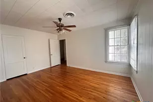 726 W San Antonio St, San Marcos, TX 78666 - Photo 24
