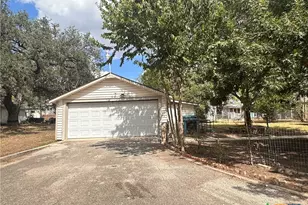726 W San Antonio St, San Marcos, TX 78666 - Photo 34