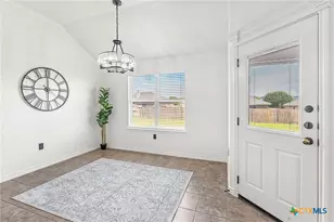 303 Belo Dr, Killeen, TX 76542 - Photo 14