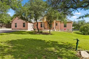 184 Stockman Cir, Spring Branch, TX 78070 - Photo 2
