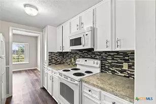 3 Northshire St, Victoria, TX 77904 - Photo 8