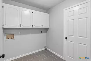 122 Twin Oak Rd, Seguin, TX 78155 - Photo 30