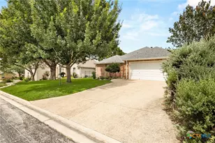 2832 Meadow Breeze, New Braunfels, TX 78132 - Photo 6