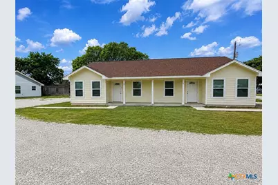661 W Austin Street #Q, Luling, TX 78648 - Photo 1