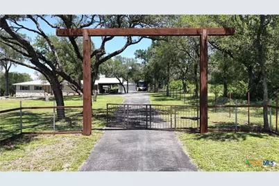 2694 Fm 2722, New Braunfels, TX 78132 - Photo 2