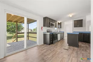152 Hillside Dr, Troy, TX 76579 - Photo 22