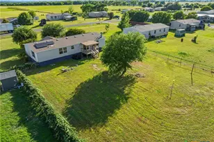 152 Hillside Dr, Troy, TX 76579 - Photo 28